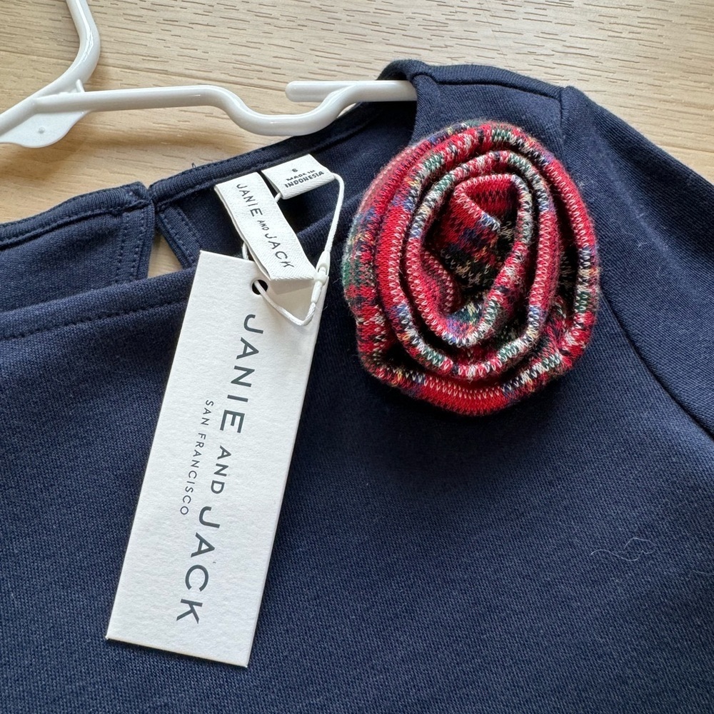 Girls long sleeved shirt. Janie and Jace. Brand NEW with tags - sz 6